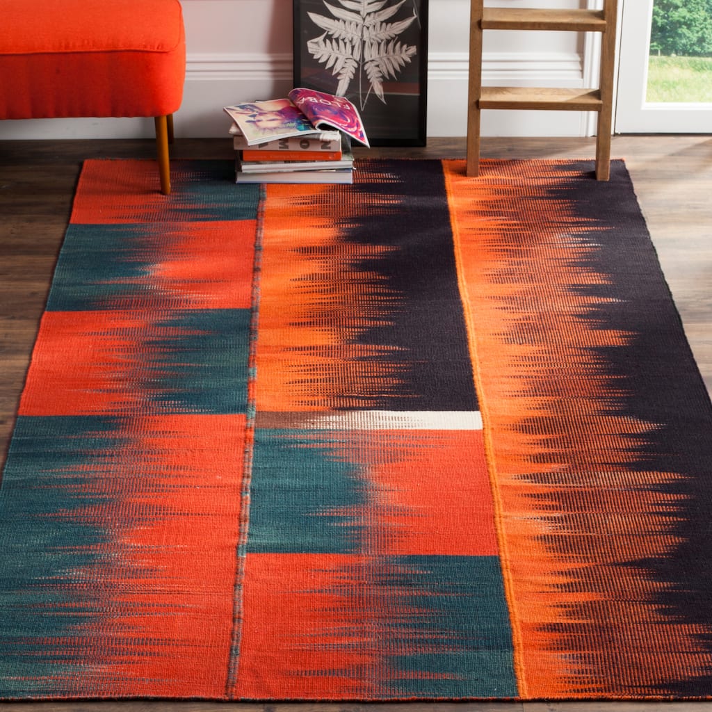 SAFAVIEH Handmade Flatweave Kilim Manola Wool Rug