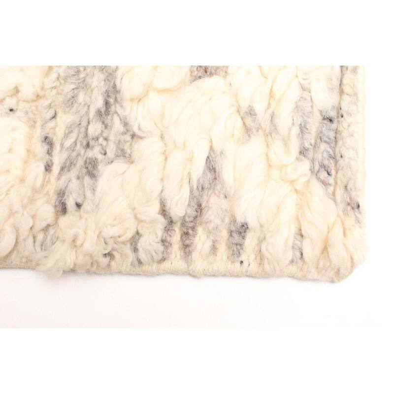 ECARPETGALLERY Hand-knotted Tangier Cream Wool Rug - 5'6 x 7'6