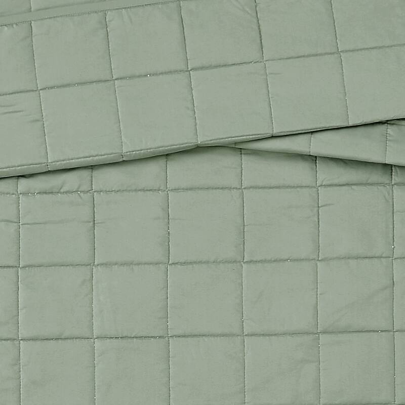 London Fog Garment Wash Solid 3 Piece Quilt Set