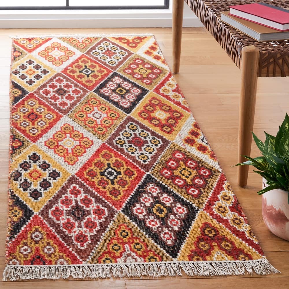 SAFAVIEH Handmade Flatweave Kilim Majda Boho Tribal Wool Rug