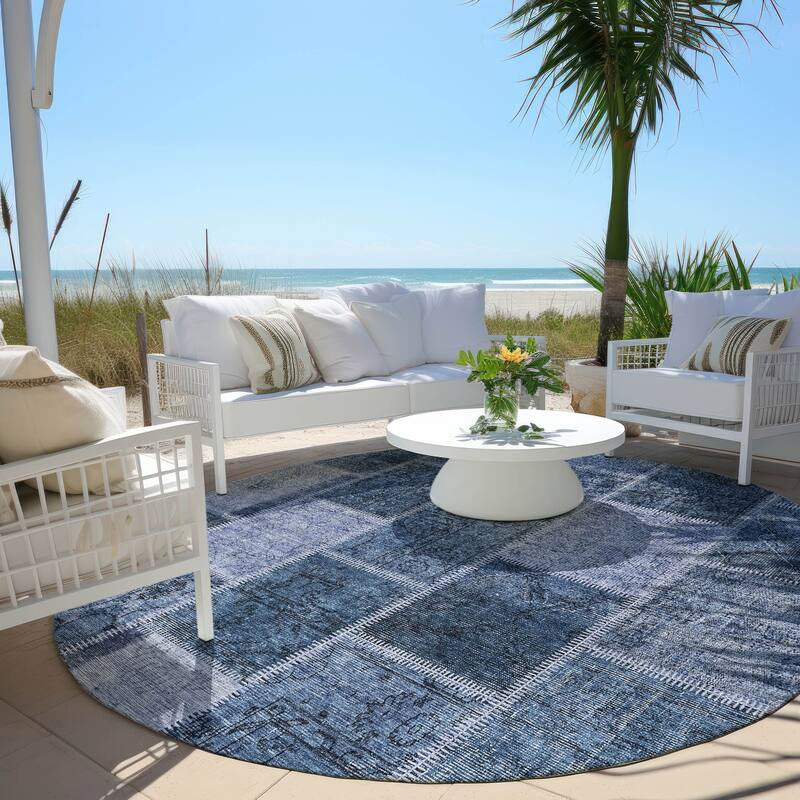 Machine Washable Indoor/ Outdoor Chantille Traditional Patchwork Rug - Blush - 8' x 8'