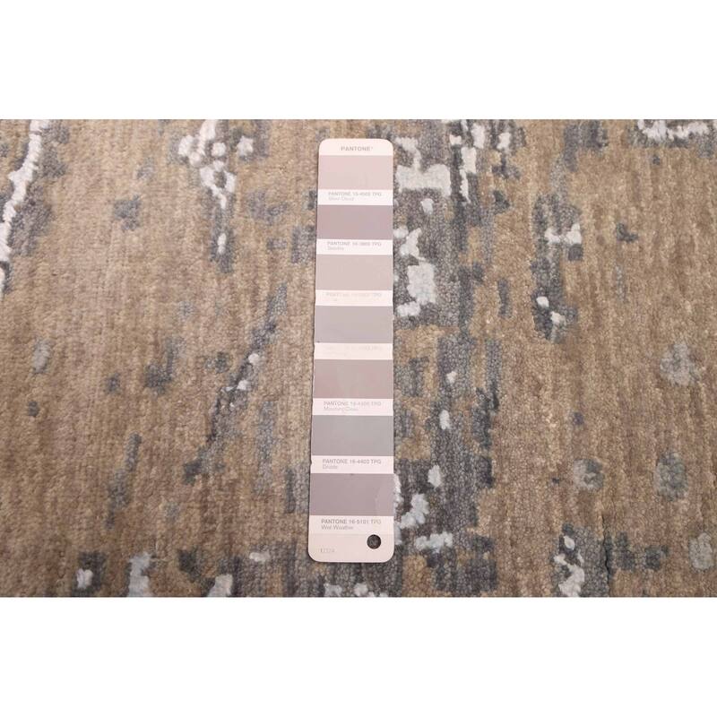 ECARPETGALLERY Hand-knotted Legacy Taupe Silk, Wool Rug - 2'5 x 10'1