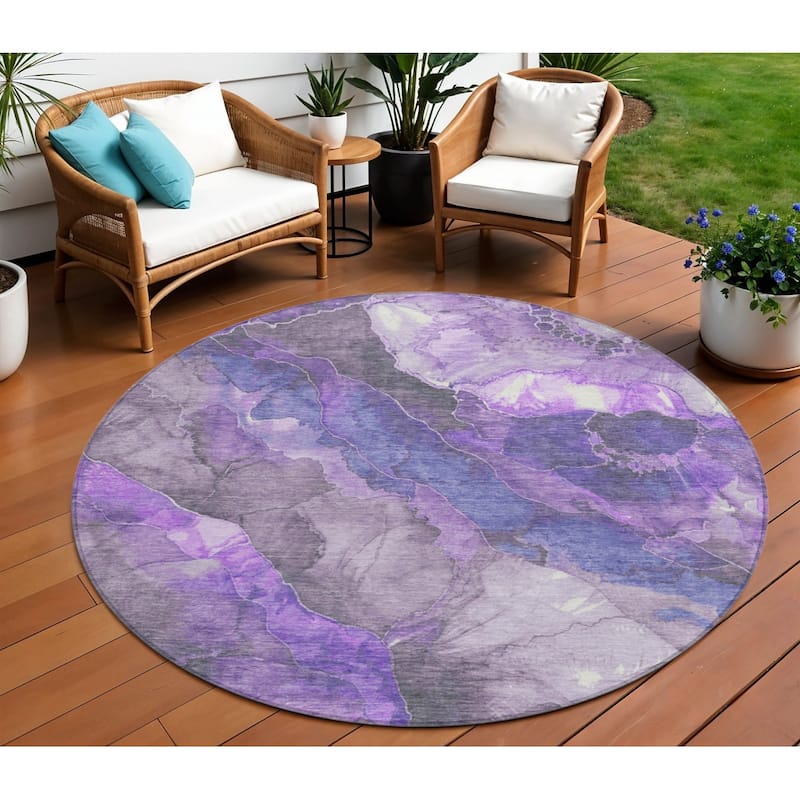 HomeRoots Floral Transitional Rectangle Outdoor Rug - 8' Round