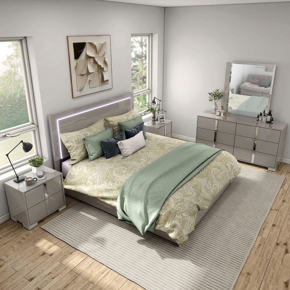 Furniture of America Erina Modern Glossy 5-Piece Panel Bedroom Set