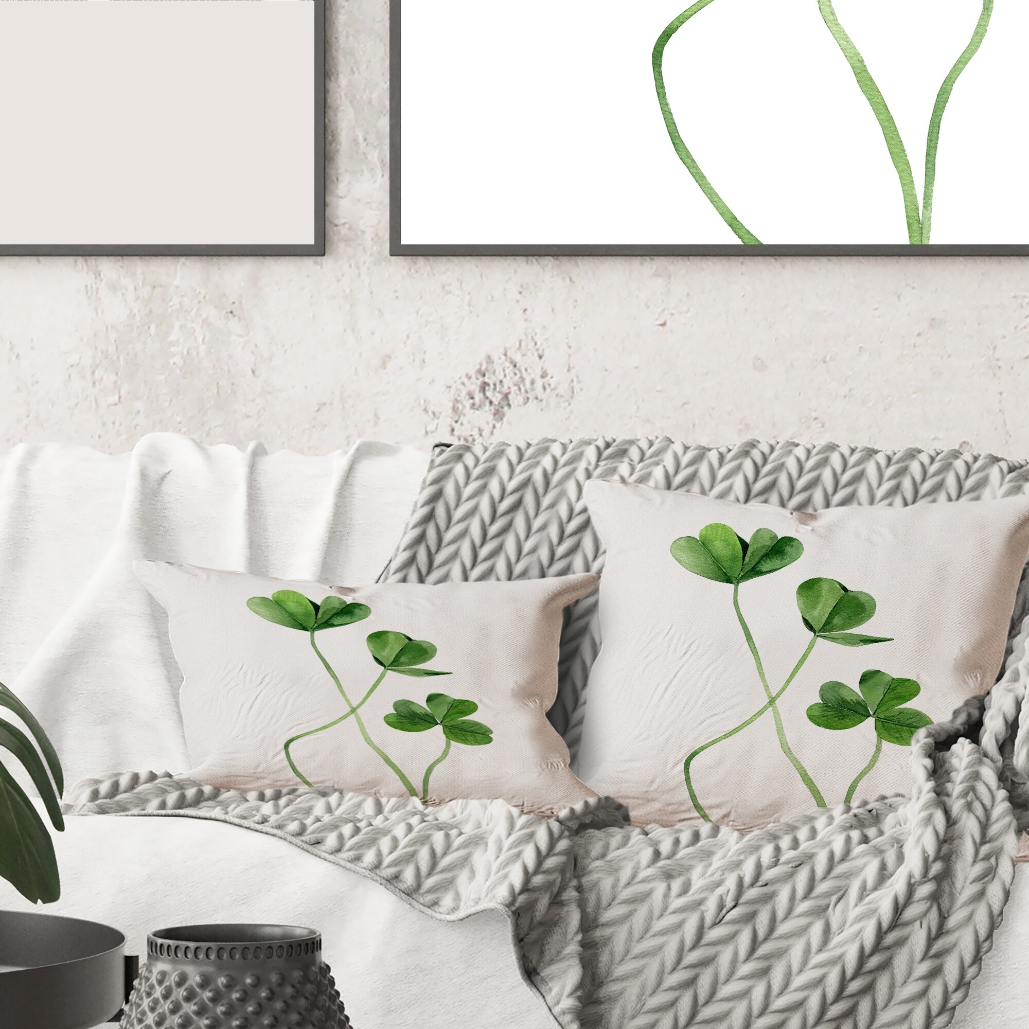 Designart Field Plant Detail Clover Farmhouse Printed Throw Pillow