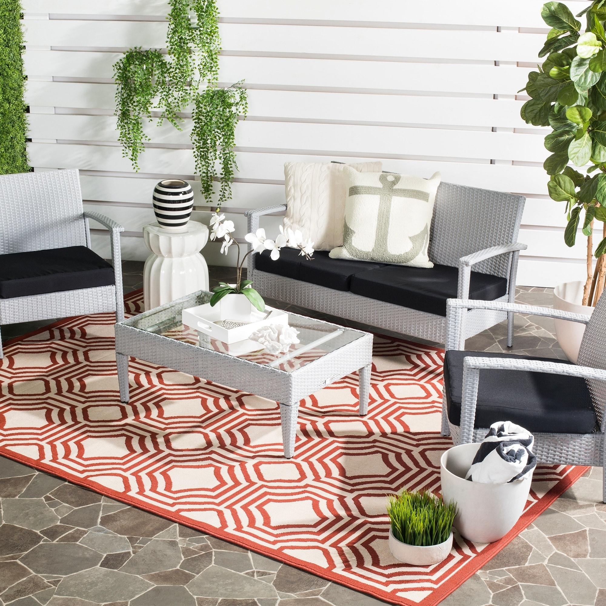 SAFAVIEH Veranda Indoor/ Outdoor Waterproof Patio Backyard Rug - Red/Creme [6'7" x 9'] - 6'7" x 9'