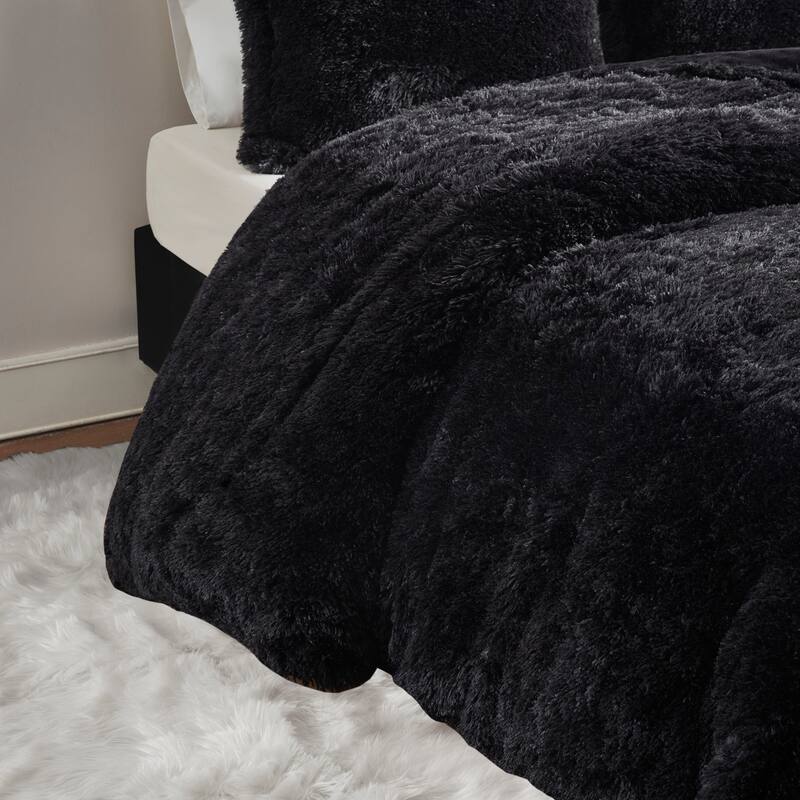 Leena Shaggy Fur Duvet Cover Set by Intelligent Designs