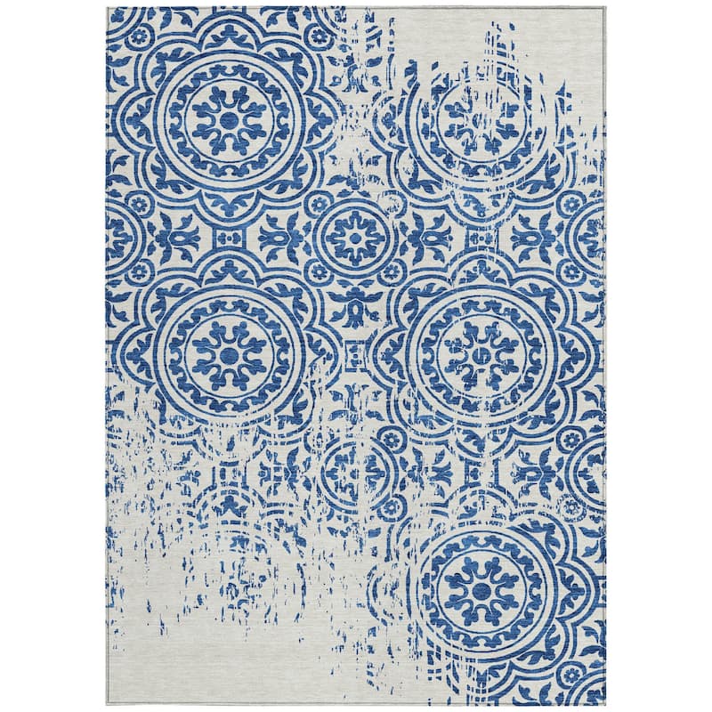 HomeRoots Medallion Transitional Rectangle Outdoor Rug
