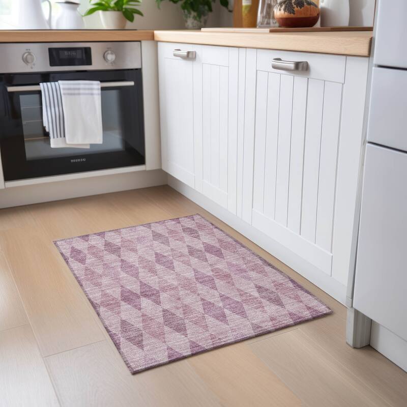 Machine Washable Indoor/ Outdoor Argyle Chantille Rug - Blush - 1'8" x 2'6"