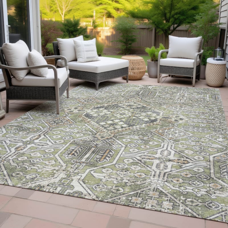 Machine Washable Indoor/Outdoor Traditional Eclectic Chantille Rug