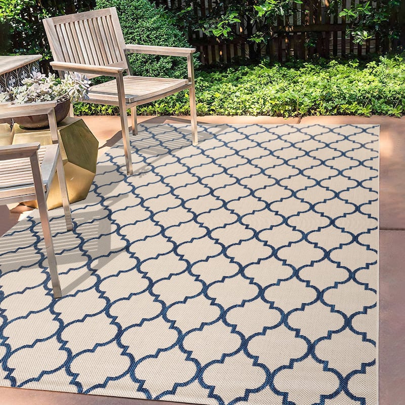 JONATHAN Y Isla Ogee Trellis Indoor/Outdoor Area Rug