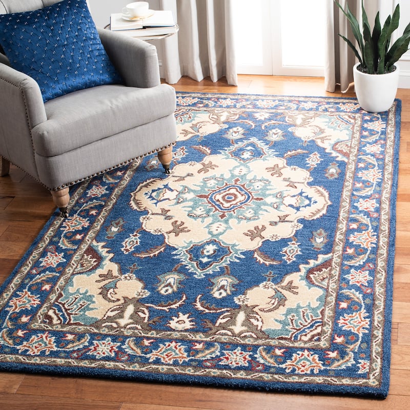SAFAVIEH Handmade Antiquity Talvikki Traditional Oriental Wool Rug