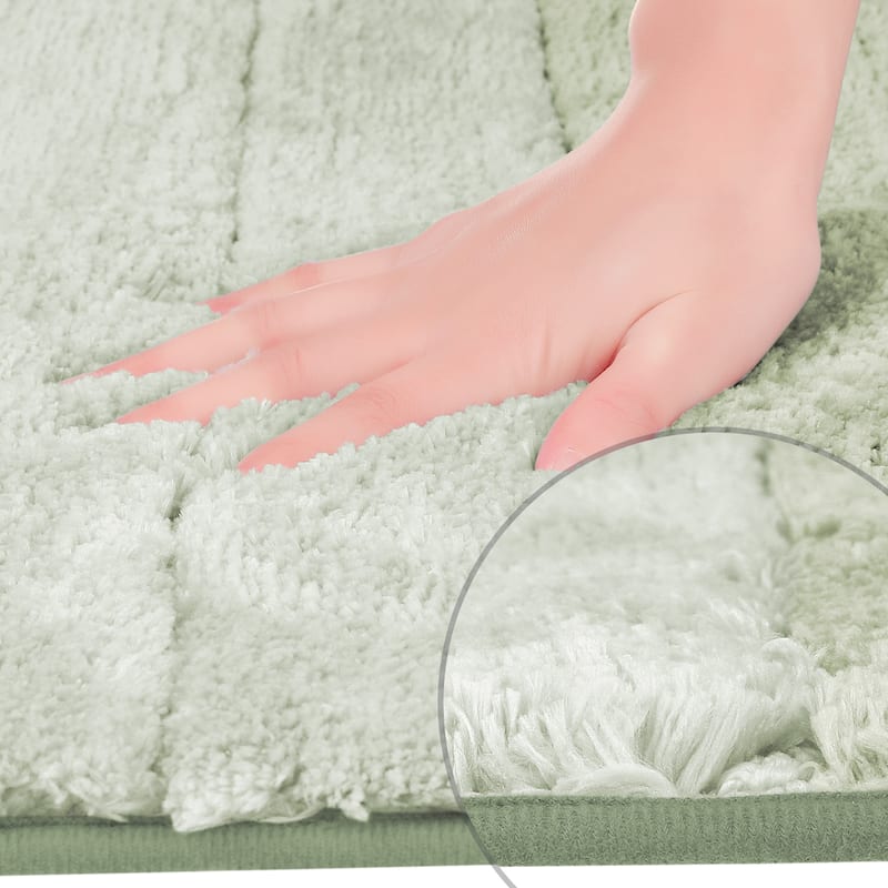 Plush Gradient Striped Bathroom Rug, Microfiber Shaggy Bathroom Mat Machine Washable with TPR Backing