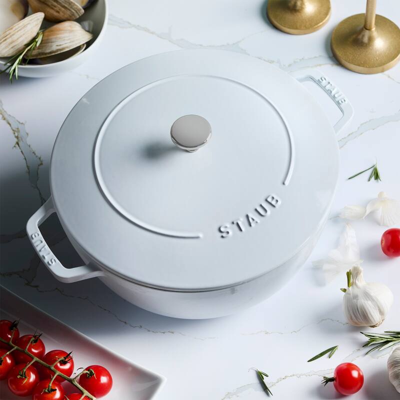 Staub Cast Iron Essential French Oven, Dutch Oven, 5-quart, serves 5-6, Made in France - 5-qt