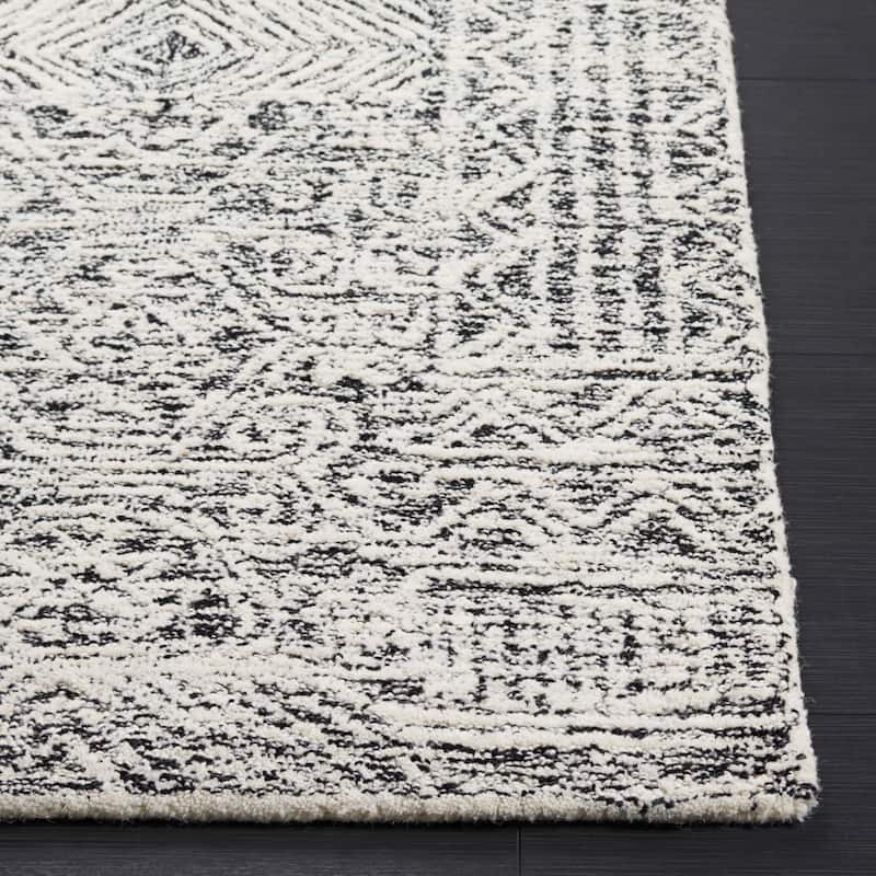 SAFAVIEH Handmade Abstract Edmonde Modern Tribal Wool Rug