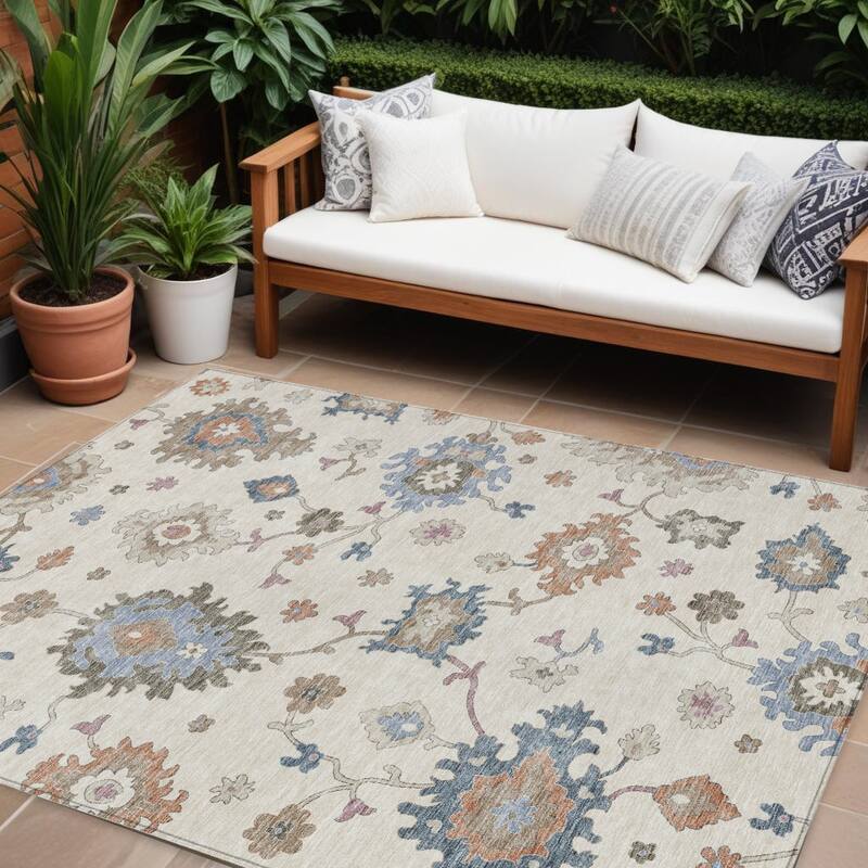 HomeRoots Floral Transitional Rectangle Outdoor Rug - 8' X 10'