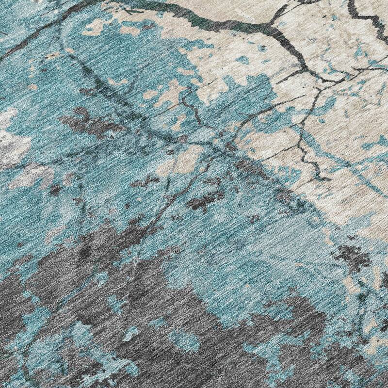 Machine Washable Indoor/ Outdoor Modern Crackle Chantille Rug