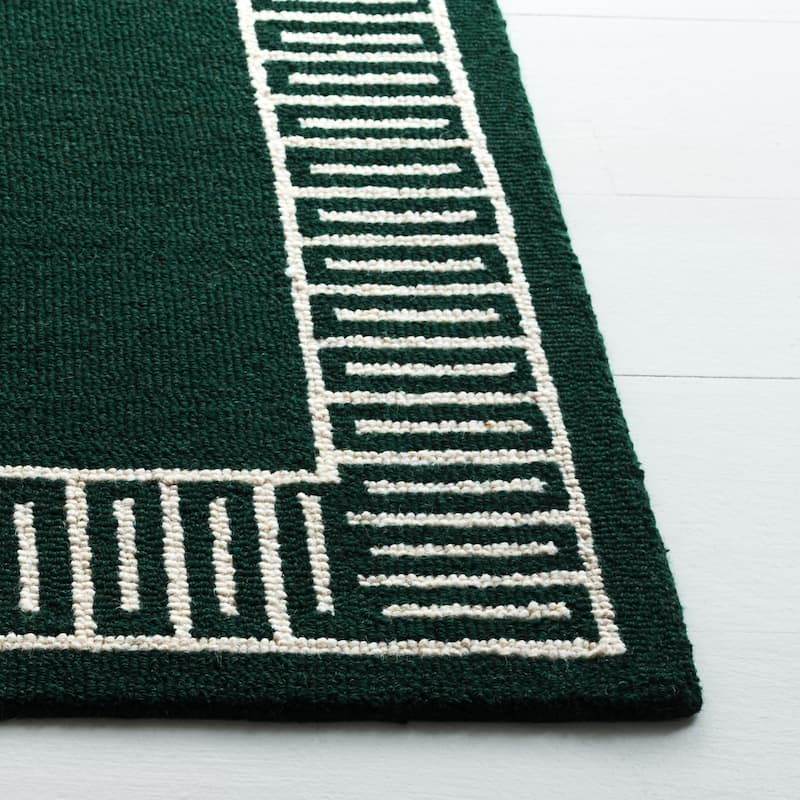 SAFAVIEH Handmade Metro Aneta Wool Rug