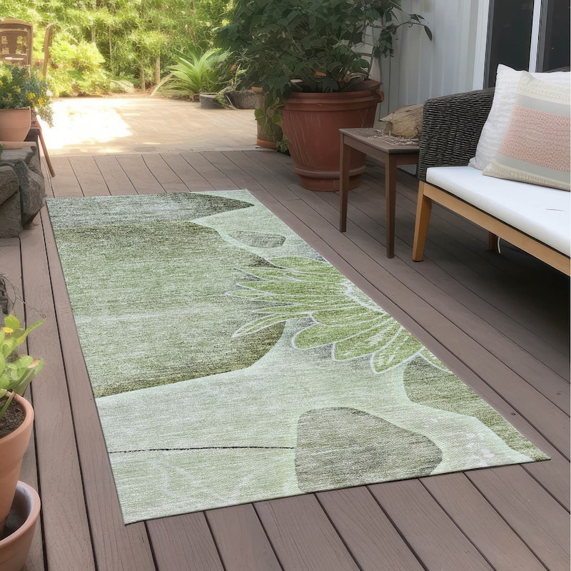 Machine Washable Indoor/ Outdoor Chantille Modern Sunflower Rug