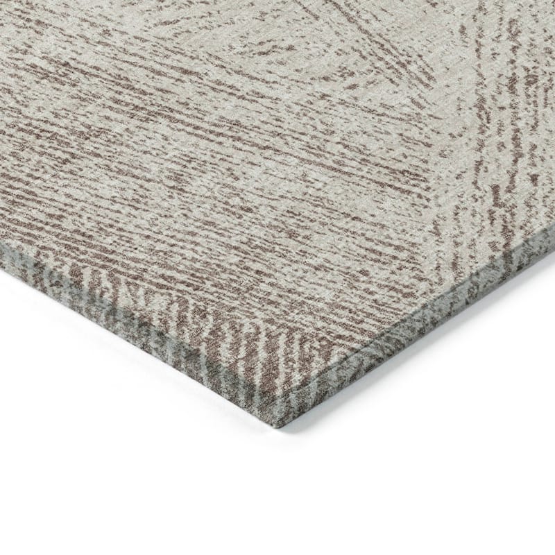 Machine Washable Indoor/ Outdoor Solid Geo Chantille Rug