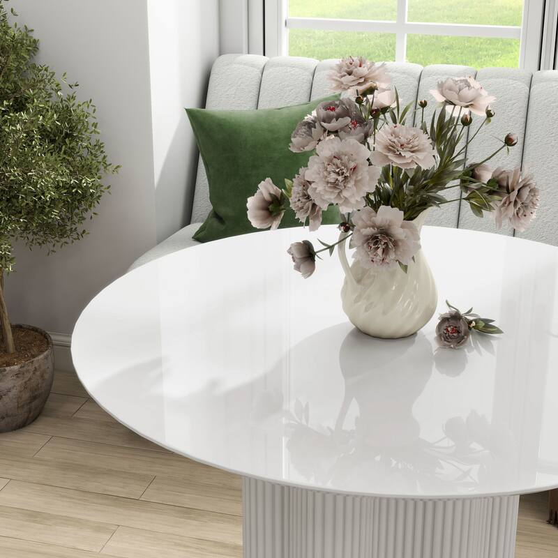 Furniture of America Astra Modern Wood Round Dining Table with Fluted Base