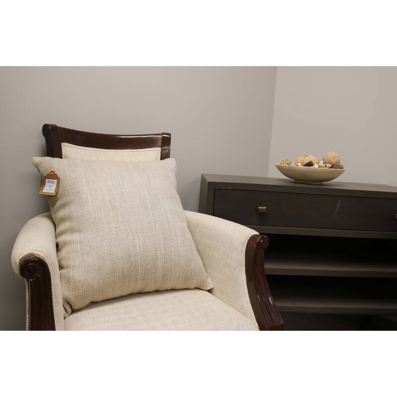 Home&Manor Valence Linen Throw Pillow 20x20