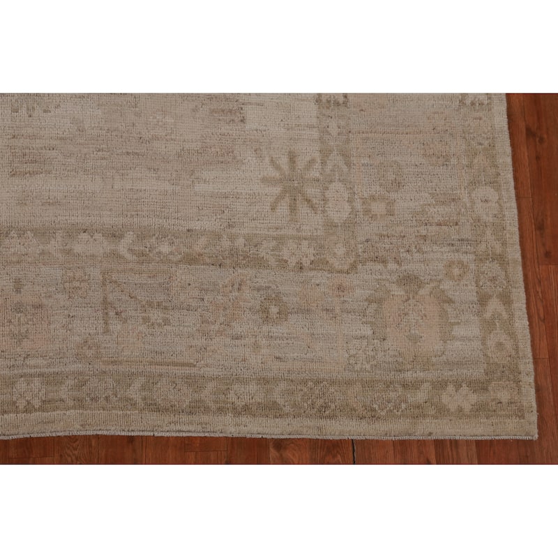 Hand Knotted Oriental 100% Wool Carpet Transitional All-Over Beige & Ivories Oushak Area Rug - 9' 10'' X 7' 8''