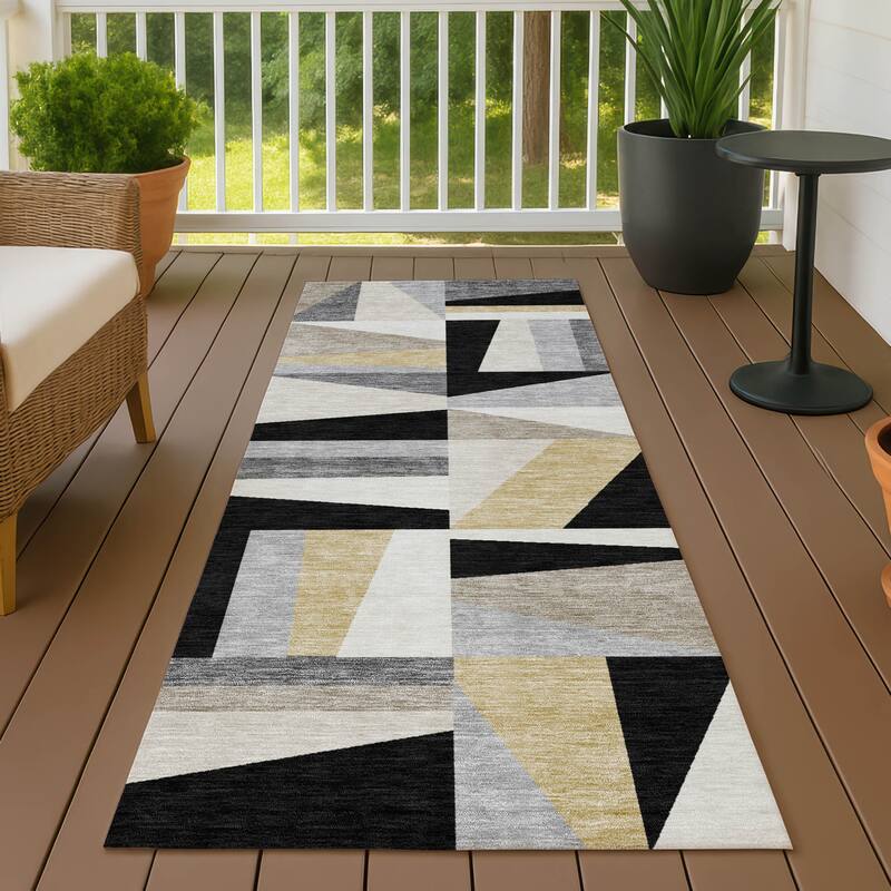 Machine Washable Indoor/ Outdoor Contemporry Mosaic Chantille Rug - Black - 2'3" x 7'6"