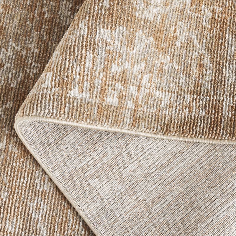 SAFAVIEH Hazel Heti Traditional Oriental Rug