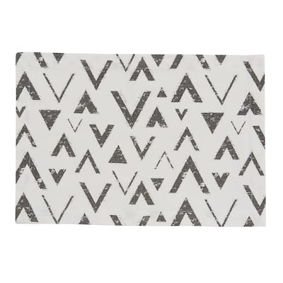 Split P Triangles Placemat Set of 4 - 13" x 19"