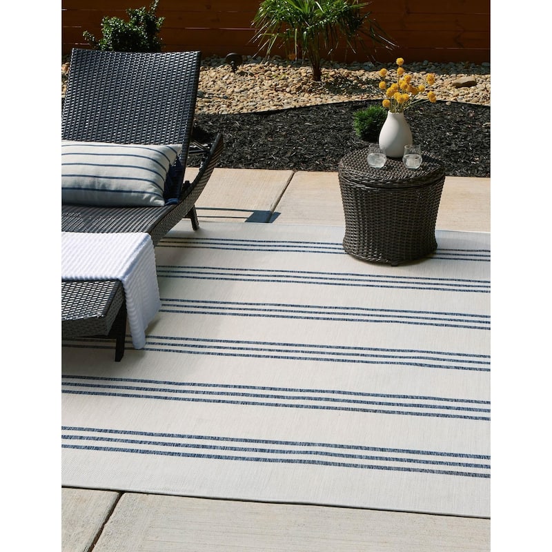 Outdoor Zrand Collection Area Rug - Ivory - 7'10" Square