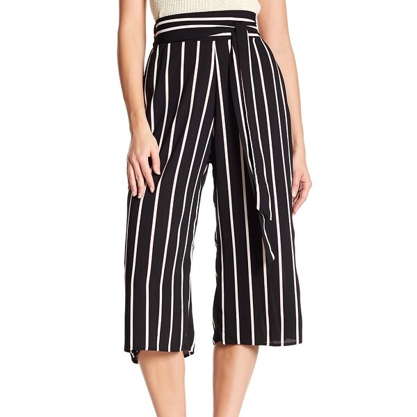 striped capris