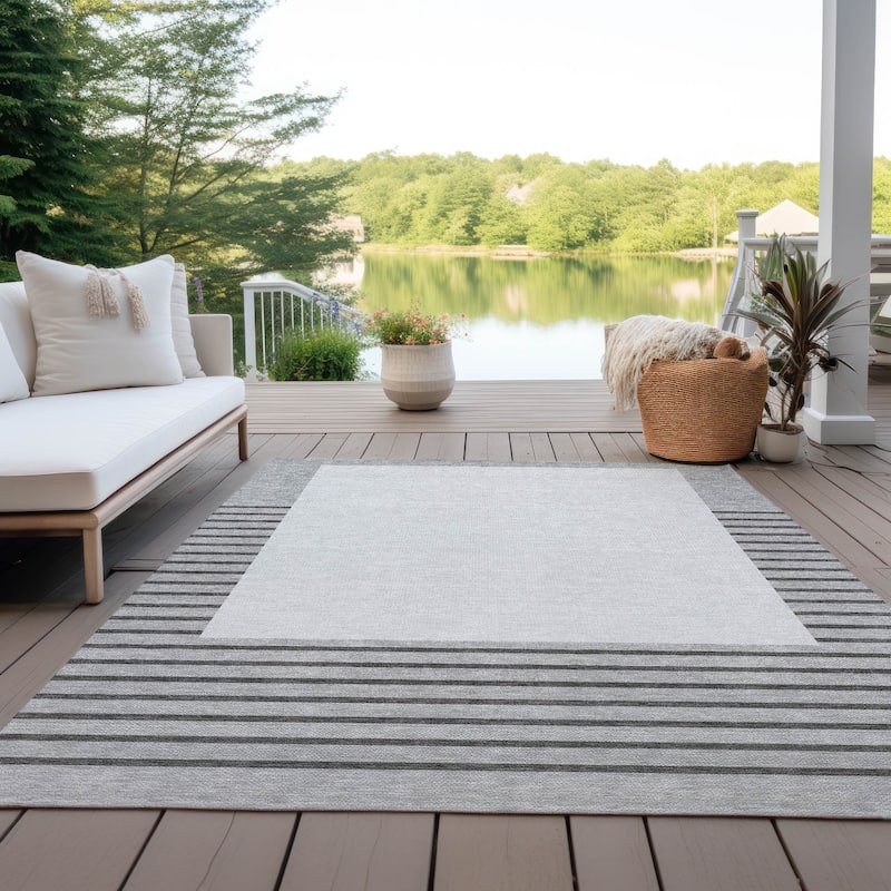 Machine Washable Indoor/ Outdoor Modern Deco Chantille Rug