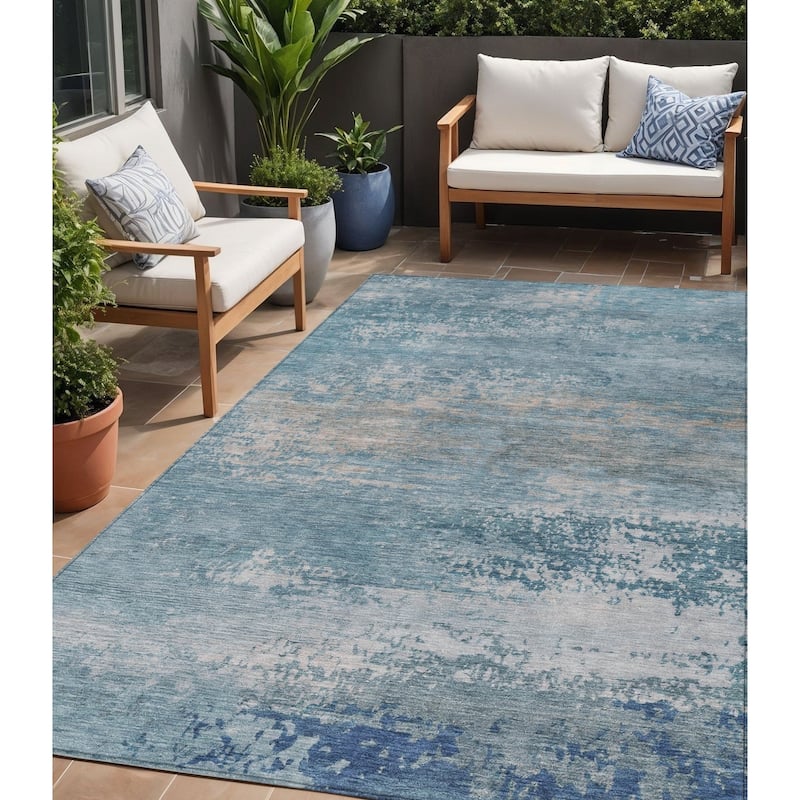 HomeRoots Abstract Transitional Rectangle Outdoor Rug - 5' X 8'