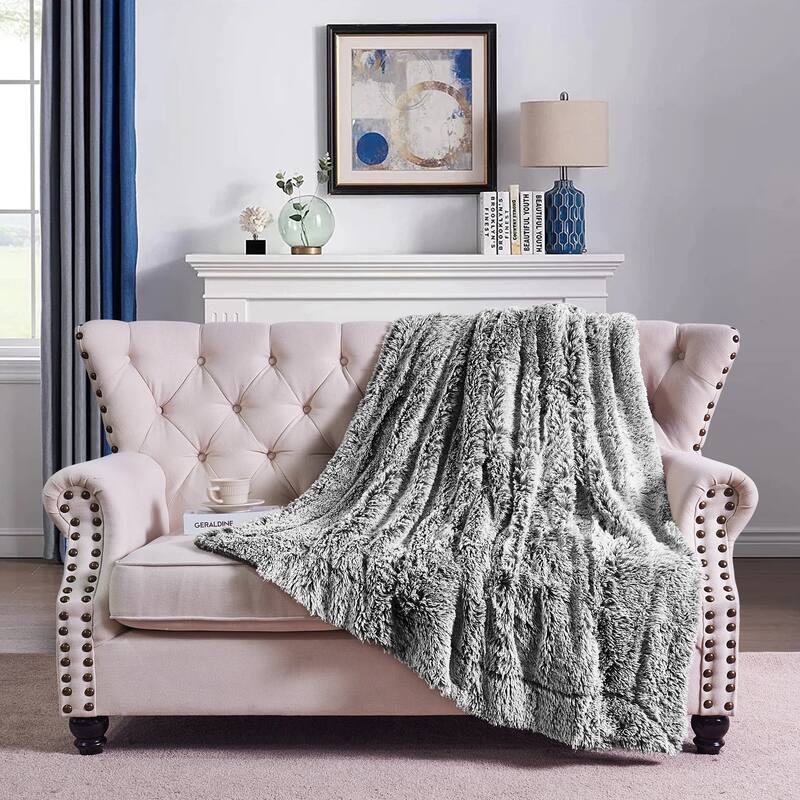 Woolly Mammoth 50''x60'' Throw Blanket - Black