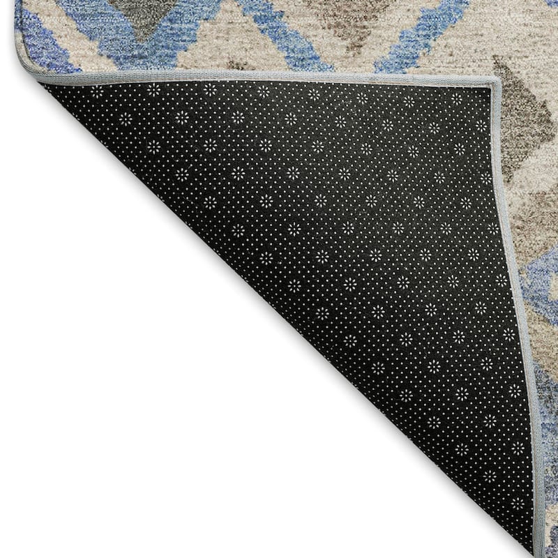 Machine Washable Indoor/ Outdoor Boho Moroccan Chantille Rug