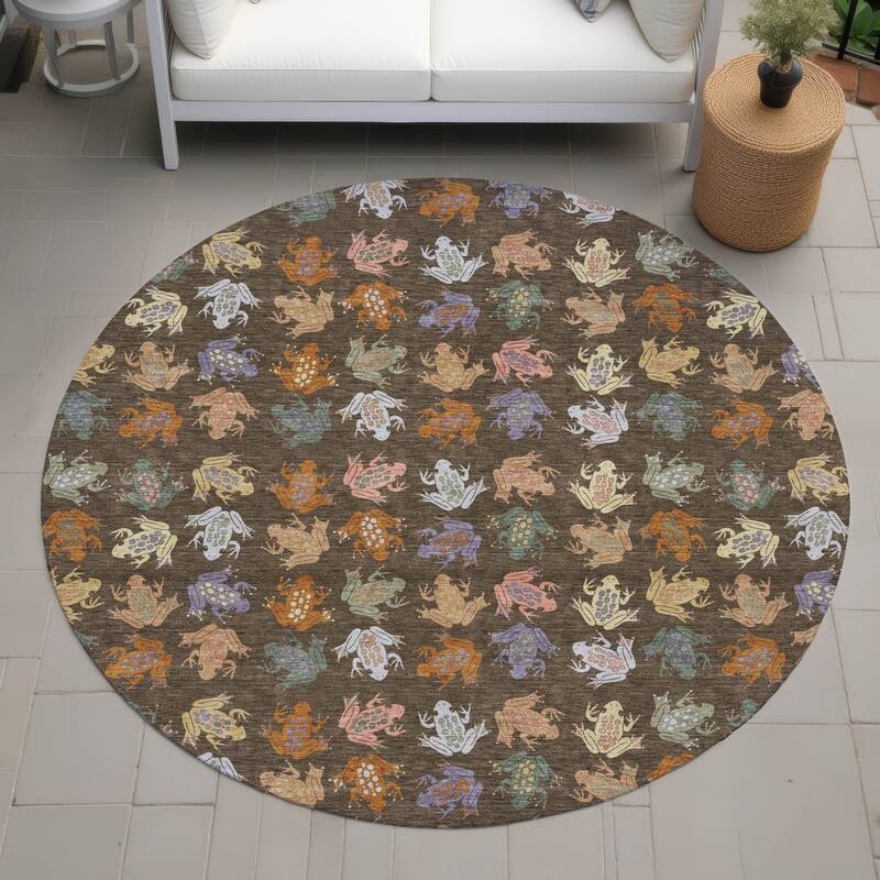 Machine Washable Indoor/ Outdoor Modern Frogs Chantille Rug - Chocolate - 8' x 8'