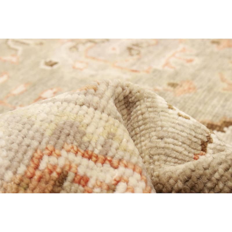 ECARPETGALLERY Hand-knotted Jules Serapi Light Khaki Wool Rug - 6'0 x 8'11