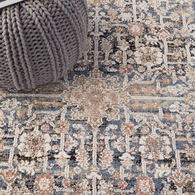 SAFAVIEH Vivaldi Ubertina Oriental Rug