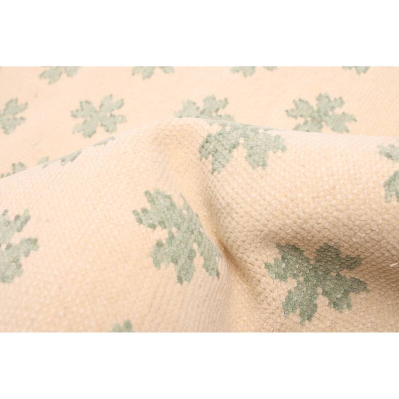 ECARPETGALLERY Hand-knotted Finest Oushak Cream Wool Rug - 4'1 x 6'0