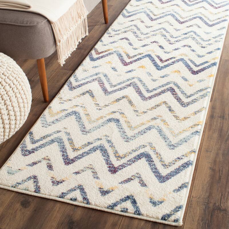 SAFAVIEH Evoke Lissa Distressed Vintage Boho Rug - 2'3" x 8' Runner - Creme/Gold - Runner