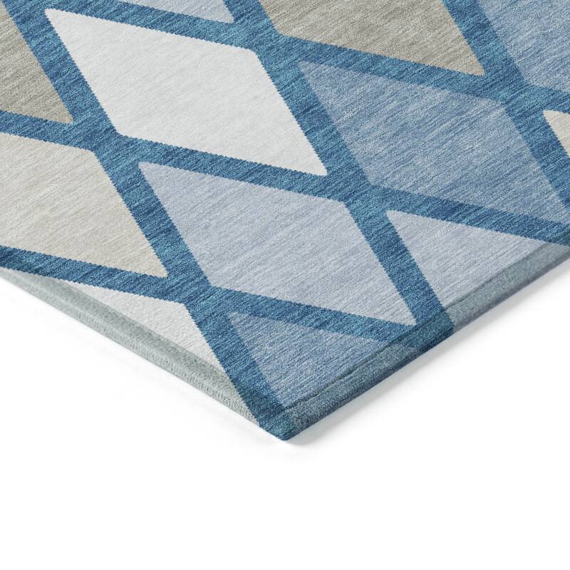 Machine Washable Indoor/ Outdoor Chantille Diamond Prism Rug
