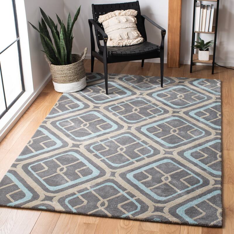 SAFAVIEH Handmade Soho Katelynn N.Z. Wool/ Viscose Rug - 8'3" x 11' - Grey/Multi