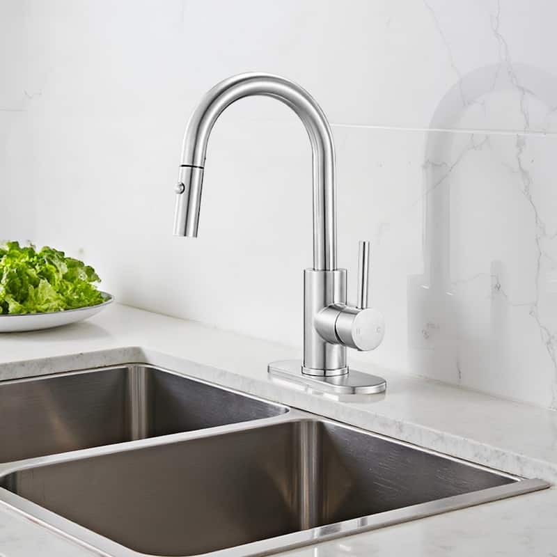 Silver Single-Handle Kitchen Faucet with Pull-Down Sprayer and Dual Mode - 7.48 x 1.89 x 14.17 inch