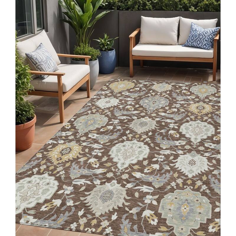 HomeRoots Damask Traditional Rectangle Outdoor Rug - 5' X 8'