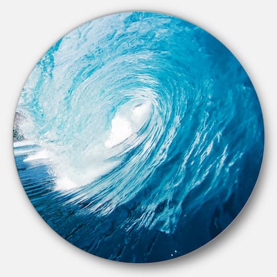 Designart 'Ocean Waves in Hawaii' Photo Round Wall Art