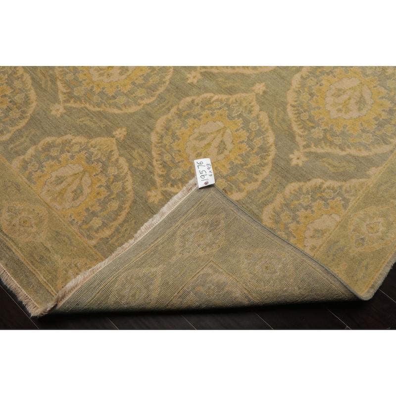 6x9'3'' Hand Knotted Celadon Tibetan Transitional Wool Rug - 6' x 9' 3''