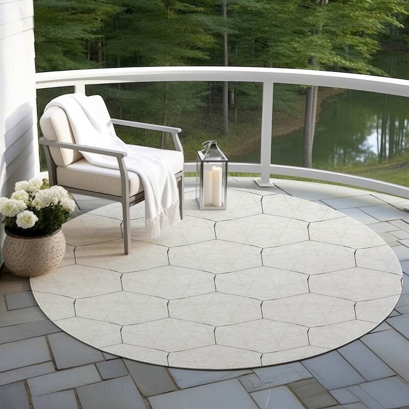 Machine Washable Indoor/ Outdoor Mosaic Geo Chantille Rug
