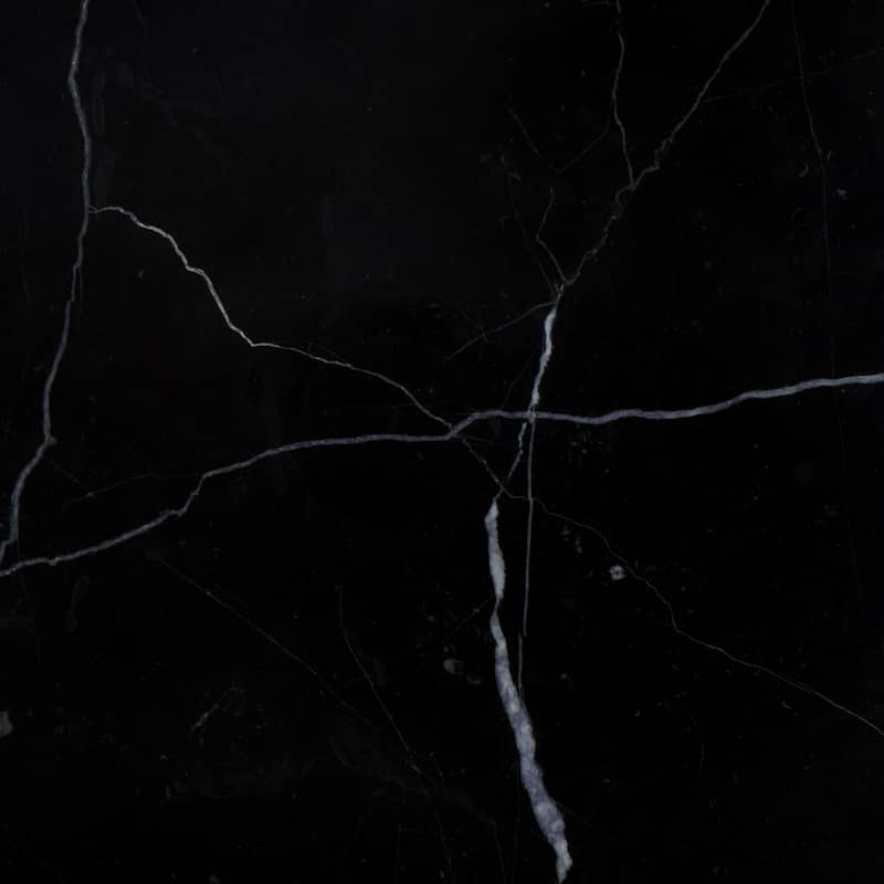 SAFAVIEH Couture Saliha Forged Metal Round End Table - 18" W x 18" L x 20" H - 18"W x 18"D x 20"H