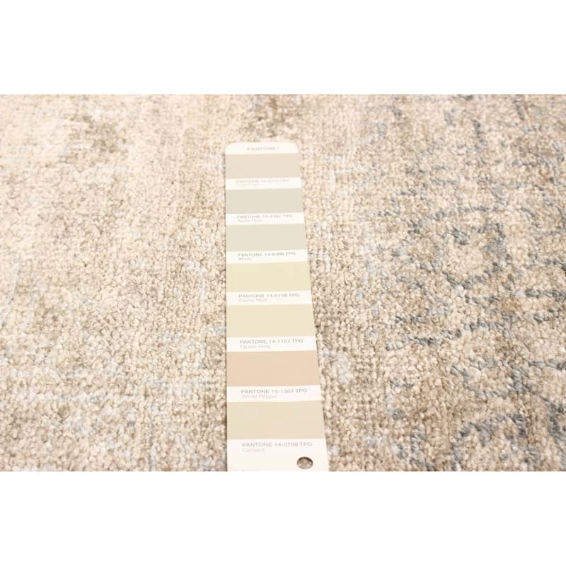 ECARPETGALLERY Hand-knotted Heritage Light Khaki Silk Rug - 5'6 x 7'8